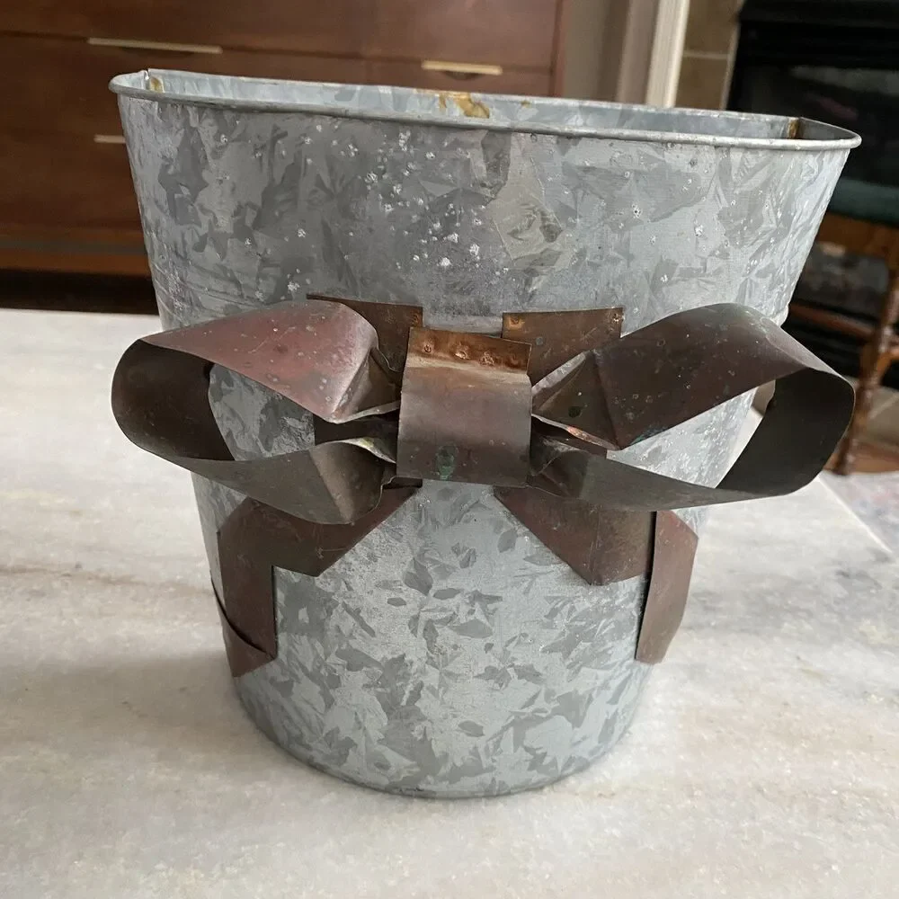 Galvanized Gray Metal Wall Pocket Vase Vintage Rustic Farm Hanging Planter Bow